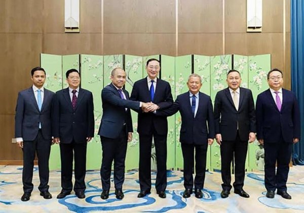 金多多配资 美国出面停了火, 为啥柬泰要来中国重申? 中美有默契, 达成了四赢
